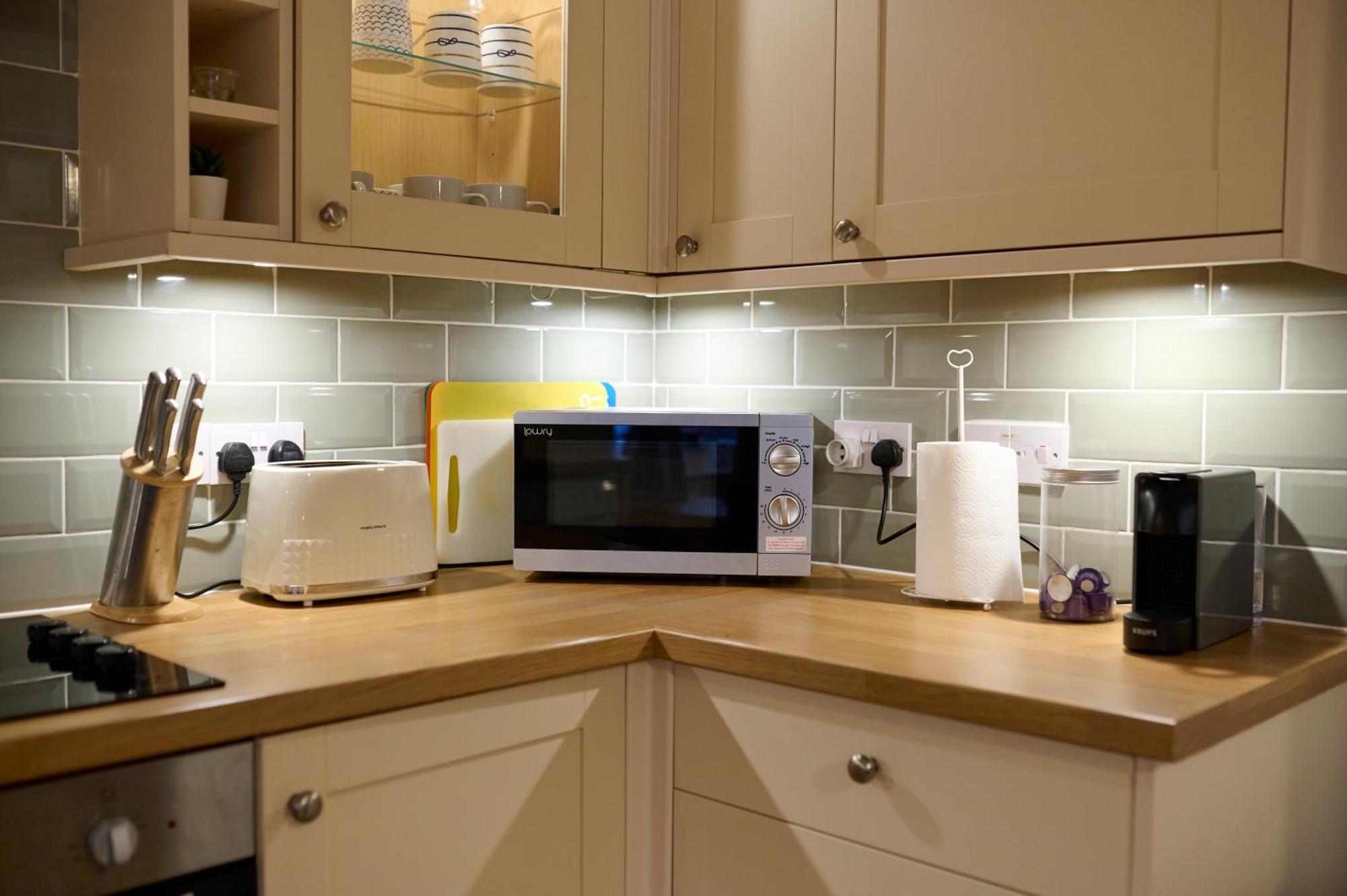 Charming 1Br Apartment Close To Centre With Free Parking 奥本 外观 照片